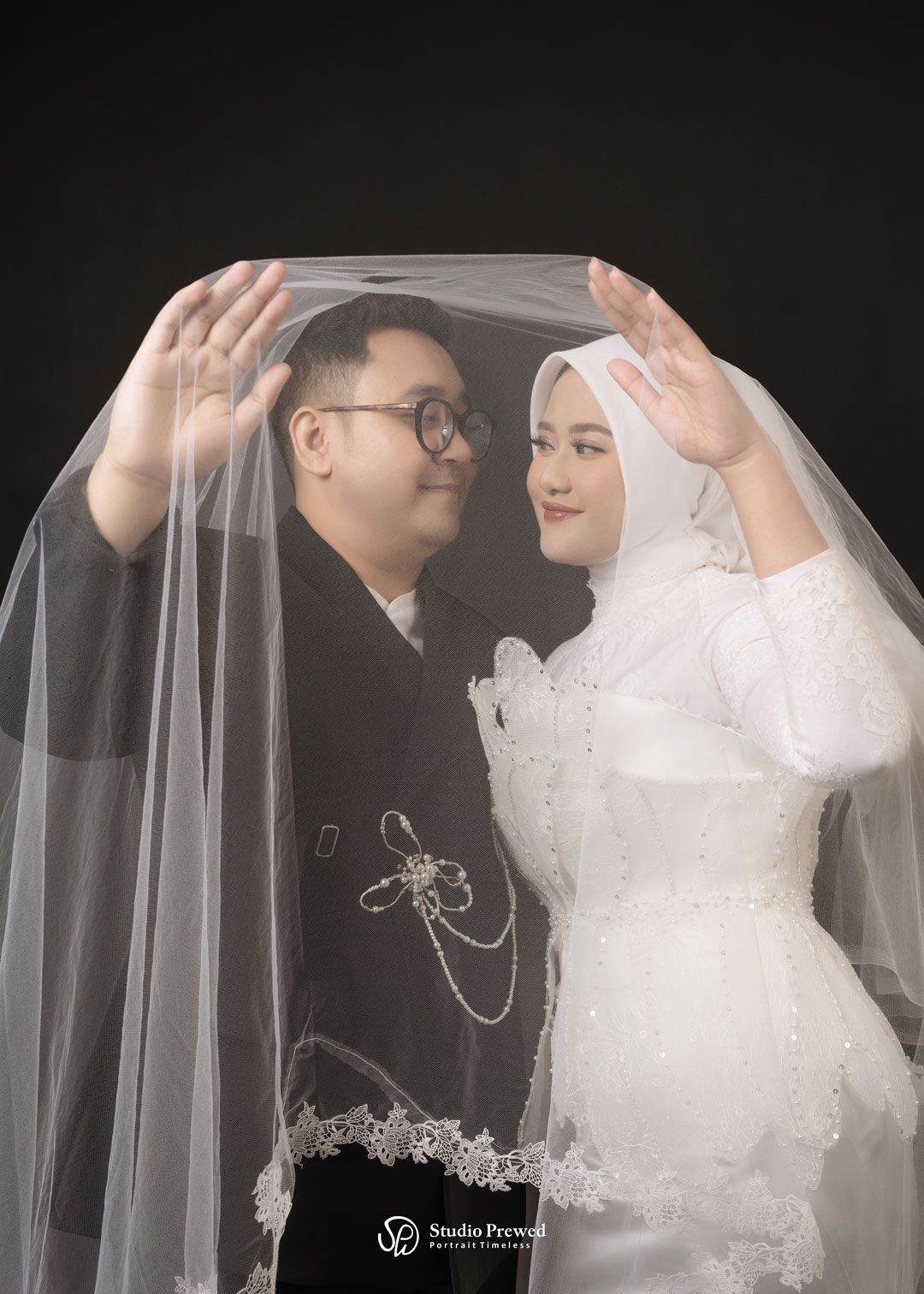 Couple Cover